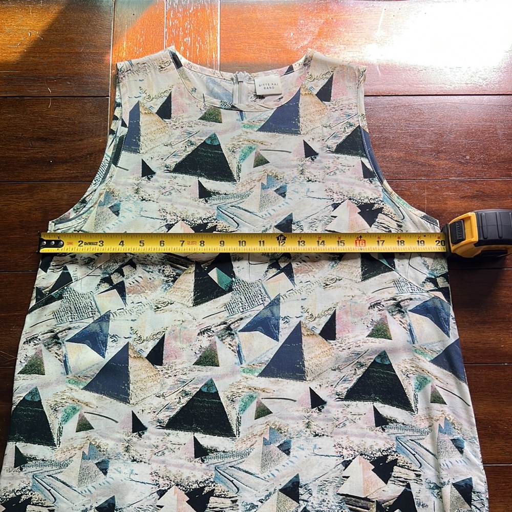 BITTE KAI RAND MIXED PRINT SLEEVELESS BLOUSE. SIZE LARGE. NEVER BEEN WORN.
